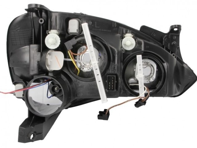 Opel Corsa C 2002.09.01-2004.08.31 utángyártott új bal első fényszóró 2H7 (motoros) VALEO tip. TYC