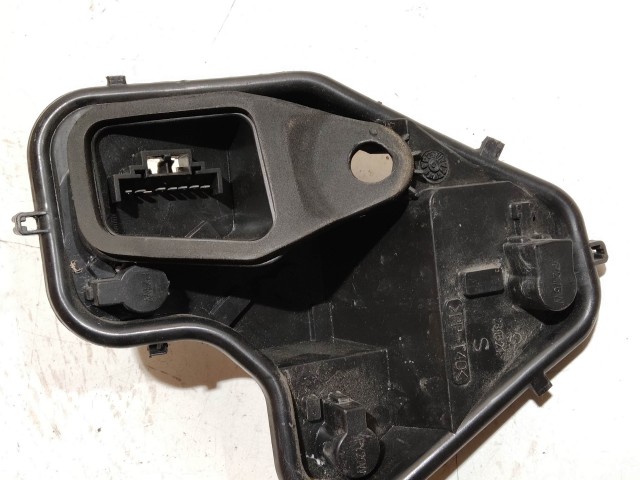 217368 Fiat Stilo 3 ajtós , bal hátsó lámpa izzó foglalat 46823706