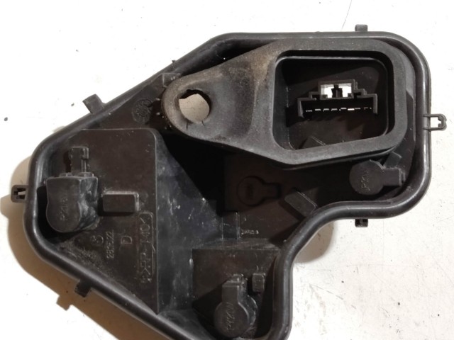 217370 Fiat Stilo 2001-2007 3 ajtós jobb hátsó Izzó foglalat 46823705