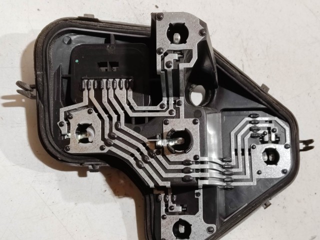 217370 Fiat Stilo 2001-2007 3 ajtós jobb hátsó Izzó foglalat 46823705