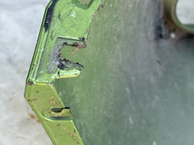 216238 Fiat Fiorino, Qubo 2007-2016 első lökhárító, a képen látható sérüléssel