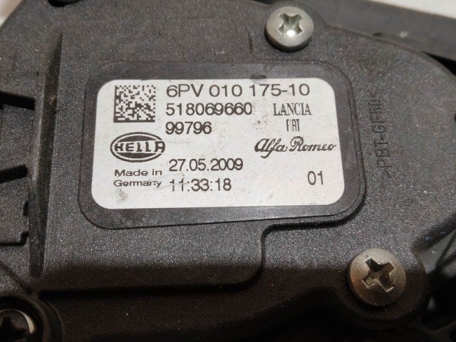 Alfa Romeo Giulietta 2007 Gázpedál használt  