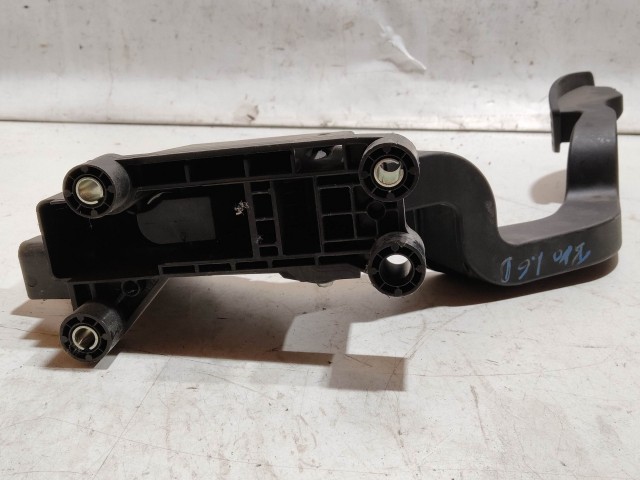 Fiat Bravo 2007-2014 2007-2014 Gázpedál használt  
