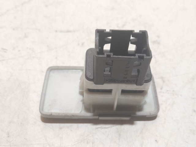 166681 Alfa Romeo MiTo Usb csatlakozó 156089113