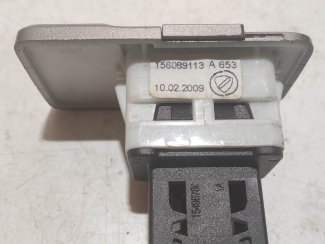 166681 Alfa Romeo MiTo Usb csatlakozó 156089113