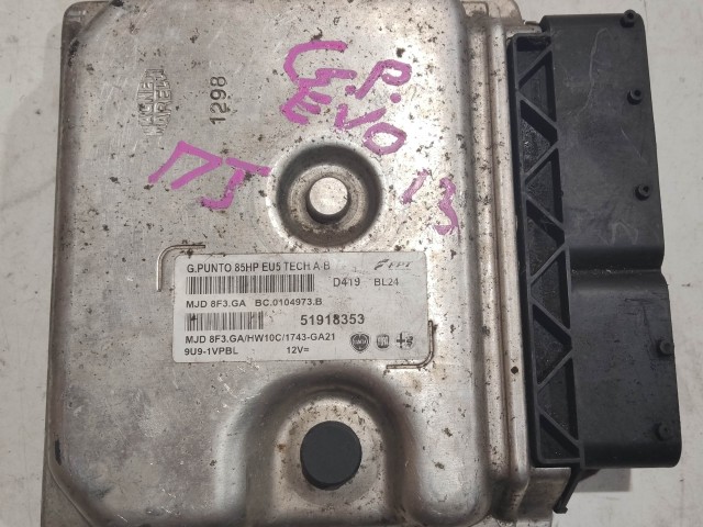 Fiat Nouva Punto 1,3 16v Diesel 85 Le motorvezérlő szett 51918353