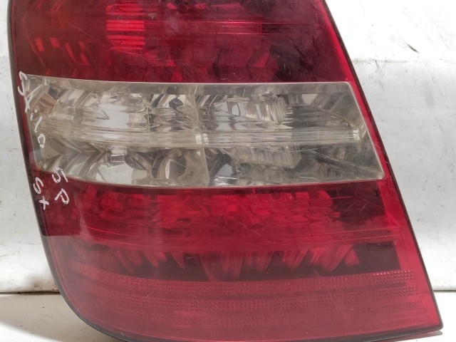 218564 Fiat Stilo 2001-2003 5 ajtós bal hátsó lámpa, izzó foglalat nélkül