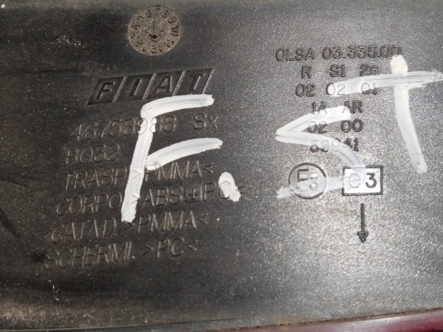 218568 Fiat Stilo 2001-2003 5 ajtós bal hátsó lámpa, izzó foglalat nélkül