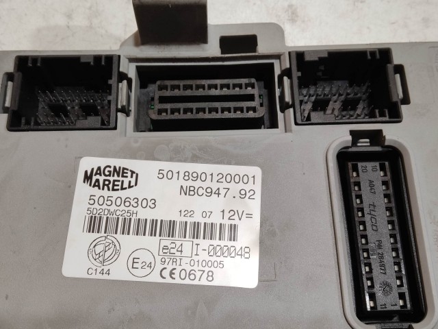 218612 Alfa Romeo GT 2003-2010 1,9 16v Diesel motorvezérlő szett 0281012883, 51806561