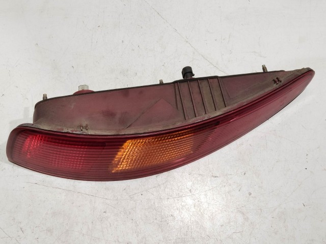 218602 Alfa Romeo GT 2003-2010 2 jobb hátsó lámpa