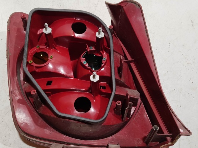 218620 Fiat Stilo 2003-2007 5 ajtós, jobb hátsó lámpa 51735221 Izzó foglalat nélkül!!!!
