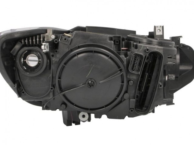 BMW 4 (F32-F33-F36) 2013-2017  utángyártott, új FSZ Bi-Xenon D1S+LED bal (motorral) el.nélk. DEPO
