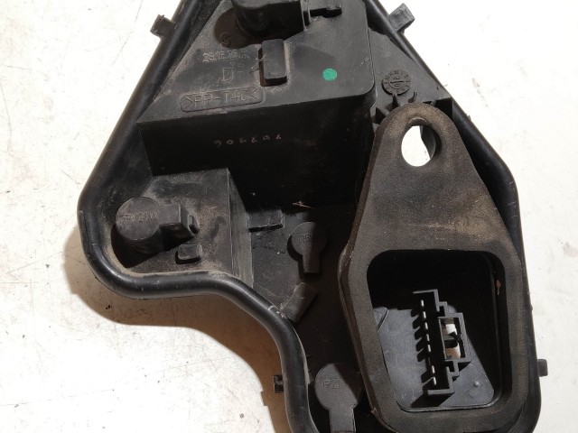 218663 Fiat Stilo Fiat Stilo 2001-2007 3 ajtós jobb hátsó Izzó foglalat 46823705