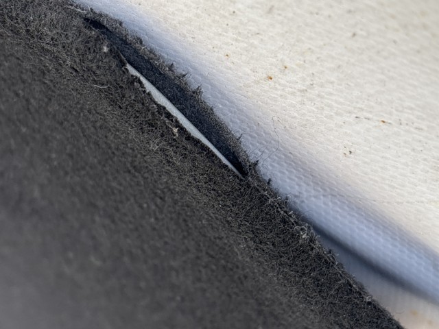 Peugeot 308 2007-2013 2007-2013 kalaptartó használt   a képen látható sérüléssel