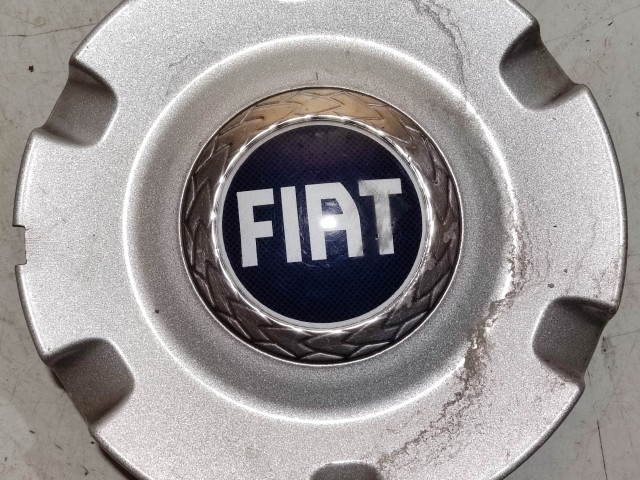 218768 Fiat Stilo 2001-2007 alufelni közép kupak, a képen látható állapotban