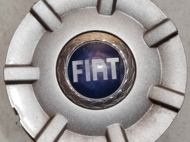 Fiat Felni közép kupak használt Kék felirat 