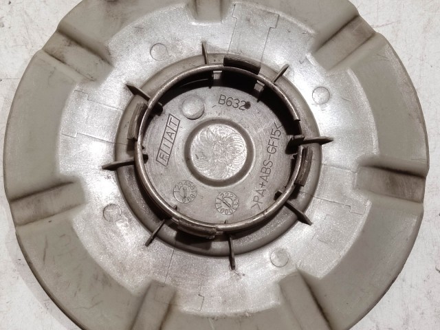 Fiat Felni közép kupak használt Kék felirat 