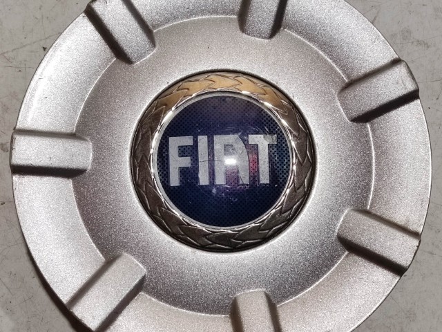 Fiat Felni közép kupak használt Kék felirat 