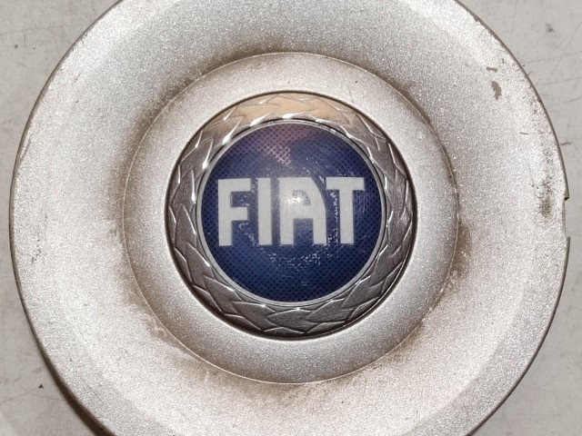 Fiat Felni közép kupak használt Kék felirat 