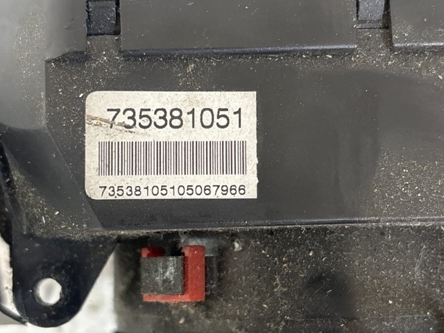 Fiat Punto III. 2003-2010 2003-2010 Kormánykapcsoló használt 735381051 a képen látható sérüléssel