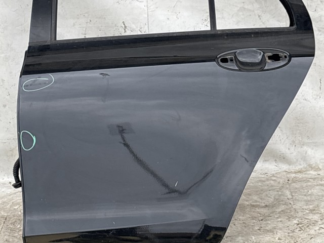 216441 Toyota Yaris II. 2006-2011 bal hátsó ajtó