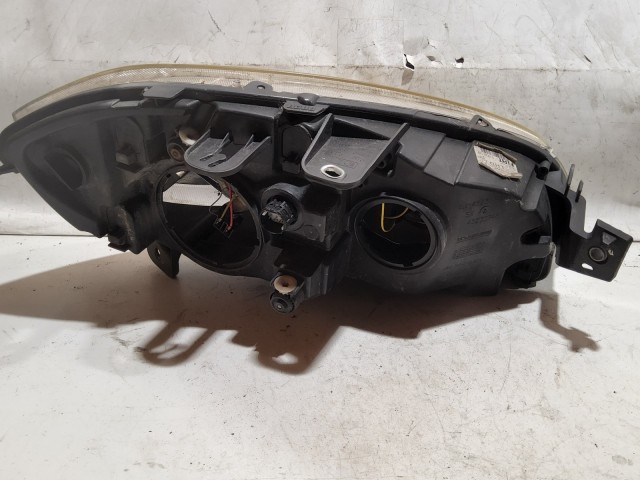 218228 Fiat Linea 2007-2017 bal első fényszóró, a képen látható állapotban