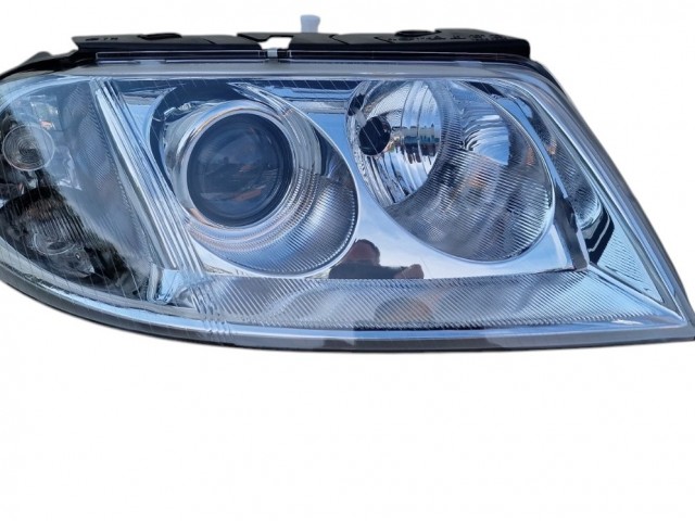 Volkswagen Passat B5.5  2000.11-2005.02.28 utángyártott új jobb első fényszóró FF/2H7 (motoros) TYC