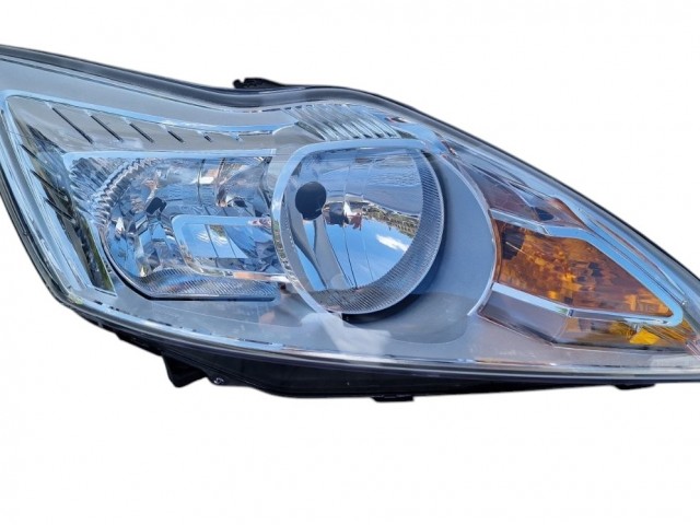Ford Focus II.  2007.09.01-2011.02.28 utángyártott új jobb első fényszóró H1/H7 króm házas (motorral) TYC