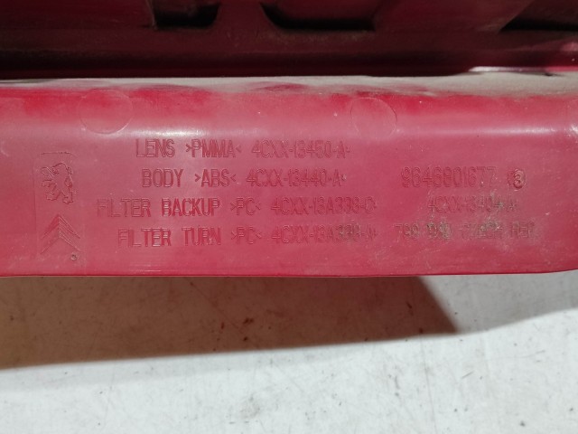 218271 Citroen C4 2004-2011 2004-2011 Lámpa , Fényszóró izzó foglalat nélkül, használt jobb hátsó