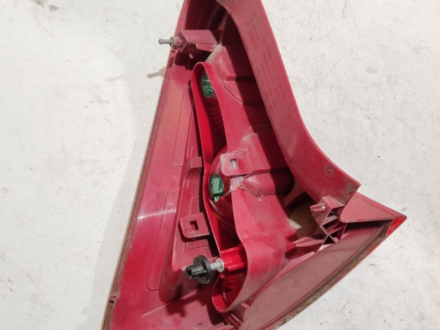 218271 Citroen C4 2004-2011 2004-2011 Lámpa , Fényszóró izzó foglalat nélkül, használt jobb hátsó