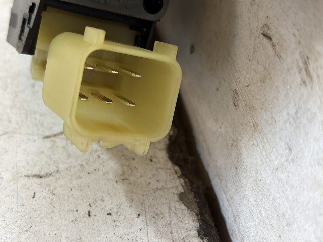 Ford Fiesta 2008-2017 2008-2017 ablakemelő motor használt Jobb első 