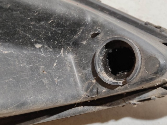 218290 Citroen C4 2004-2011 2004-2011 Lámpa, Fényszóró használt Ledes bal első, izzó foglalat nélkül, a képen látható sérüléssel
