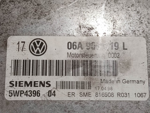 Volkswagen Bora, Golf IV. 1,6 8v benzin motorvezérlő, Siemens 5WP439604 , 06A906019L