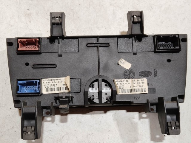 218359 Fiat Stilo 2001-2007 digit klímás fűtéskapcsoló 735319257