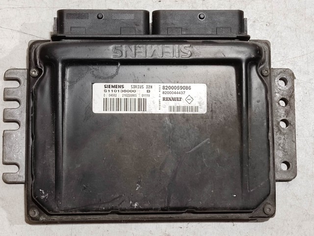 Renault Megane I., Clio II., Twingo 1,4 16v benzin motorvezérlő Siemens S110138000 , 8200059086