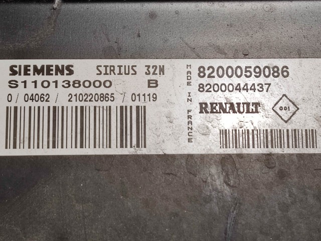 Renault Megane I., Clio II., Twingo 1,4 16v benzin motorvezérlő Siemens S110138000 , 8200059086