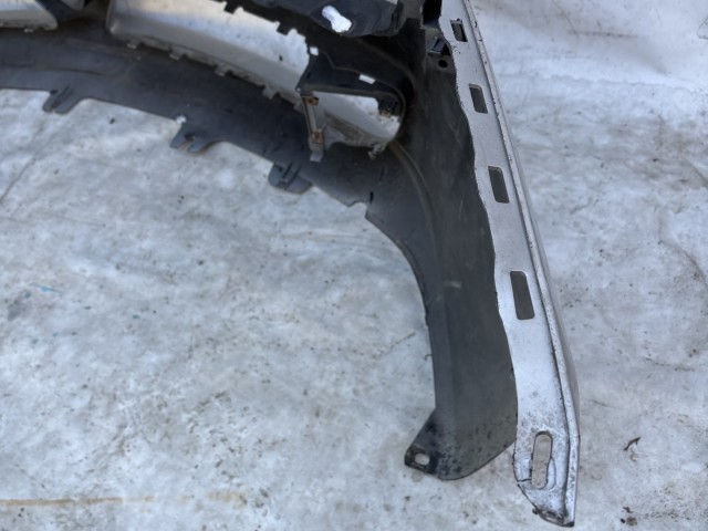 216807 Alfa Romeo 159 2005-2011 első lökhárító ezüst 