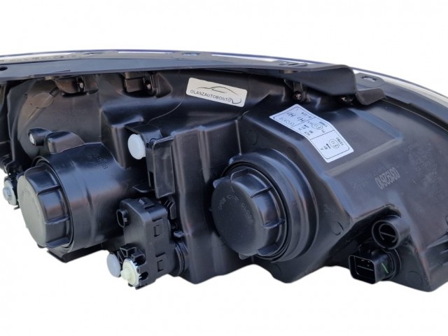 Hyundai I 30 2009-2012 utángyártott új bal első fényszóró H1/H7 fek. h.(motorral) TYC