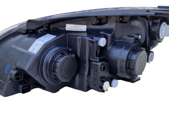 Hyundai I 30 2009-2012 utángyártott új jobb első fényszóró H1/H7 fek. h. (motorral) TYC