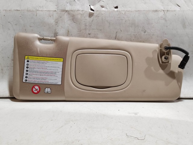 Fiat Bravo 2007-2014 2007-2014 Napellenző használt bézs tükrös világítással jobb