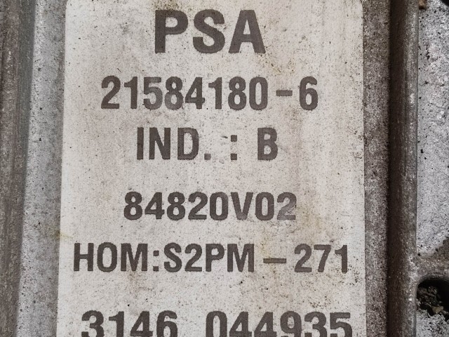 Citroen Xsara Picasso, C5, Peugeot 406 1,8 16v benzin motorvezérlő 9644674580