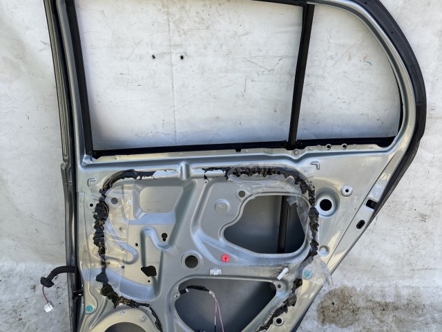 216887 Toyota Yaris II. 2006-2011 Jobb hátsó ajtó