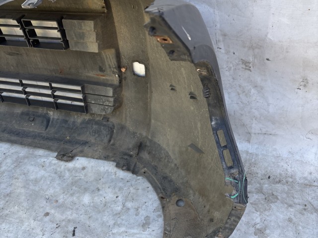 216892 Fiat Fiorino, Qubo 2007-2016 első lökhárító, a képen látható sérüléssel