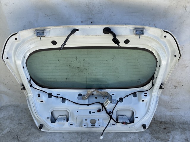 216890 Ford Fiesta 2008-2017 csomagtérajtó