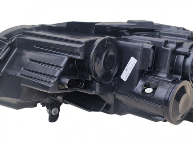 Volkswagen Passat B7 2010.11.01-2014.07.20 utángyártott új jobb első fényszóró 2H7, fekete házas (motorral) DEPO