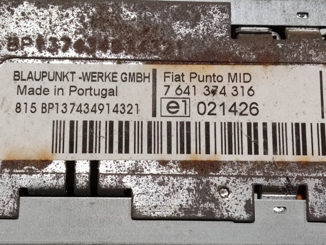218909 Fiat Punto II.-III. kazettás rádió Blaupunkt, Kód nincs hozzá!!!!