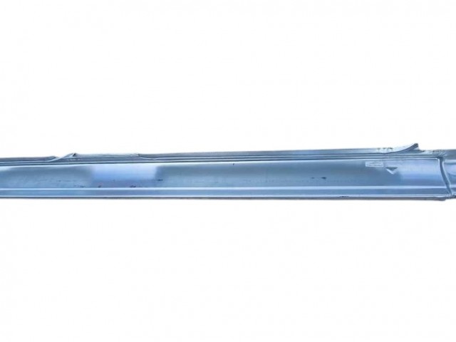 Ford Mondeo 1992-2000 utángyártott új bal oldali küszöb 4/5 ajtós+Kombi