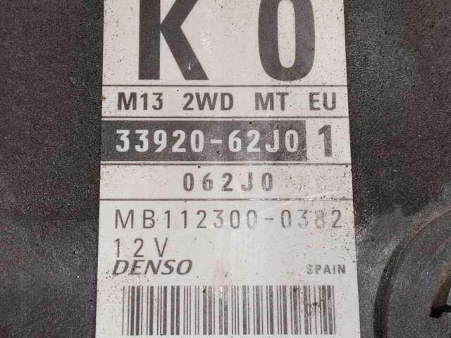 Suzuki Swift III. 2005-2010 motorvezérlő  Denso MB112300-0381 , 33920-62JO a képen látható sérüléssel