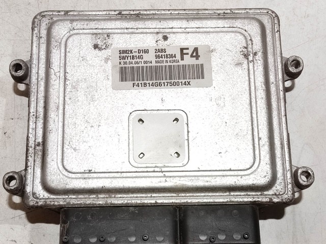 Chevrolet Epica 2,0 24v benzin motorvezérlő  5WY1B14G , 96418364