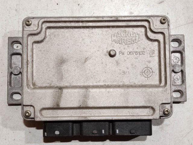 Peugeot 407, Citroen C5 1,8 16v benzin motorvezérlő  IAW6LPB , SW9661570780
